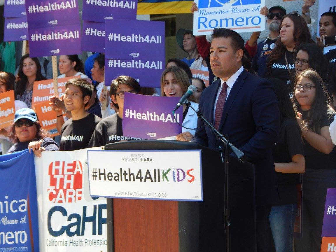 Sen. Ricardo Lara on the #Health4AllKids tour. Photo: The California Endowment Facebok page
