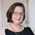 Laura MacCleery headshot 450x450